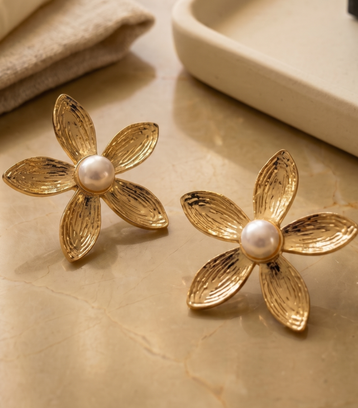 Gold Floral Pearl Stud Earring